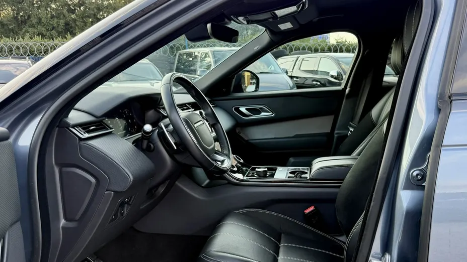 LAND ROVER Range Rover Velar -