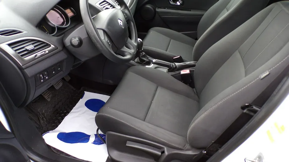 RENAULT Megane -