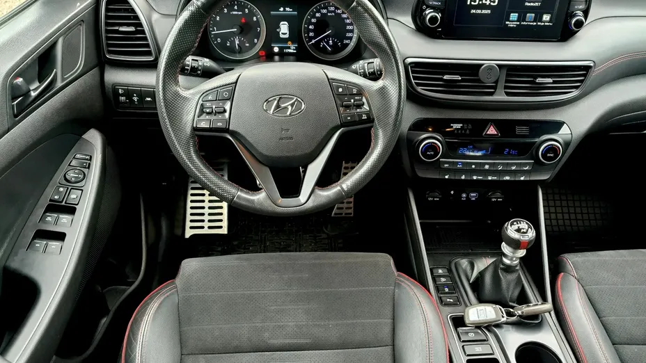 HYUNDAI Tucson -