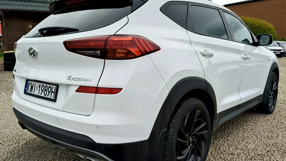 HYUNDAI Tucson -