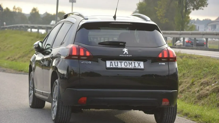 PEUGEOT 2008 -