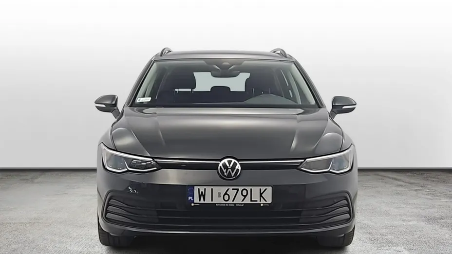 VOLKSWAGEN Golf -