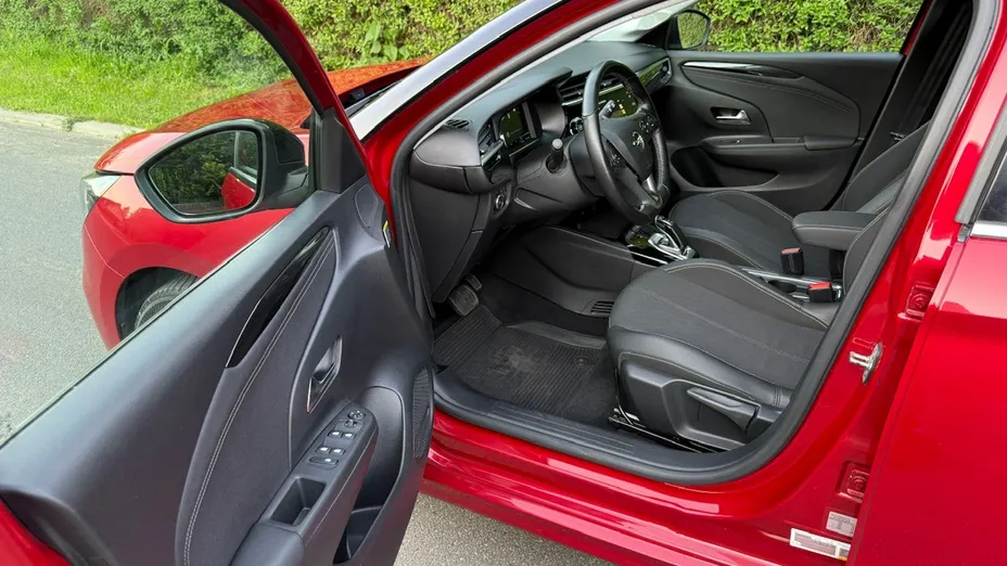 OPEL Corsa -