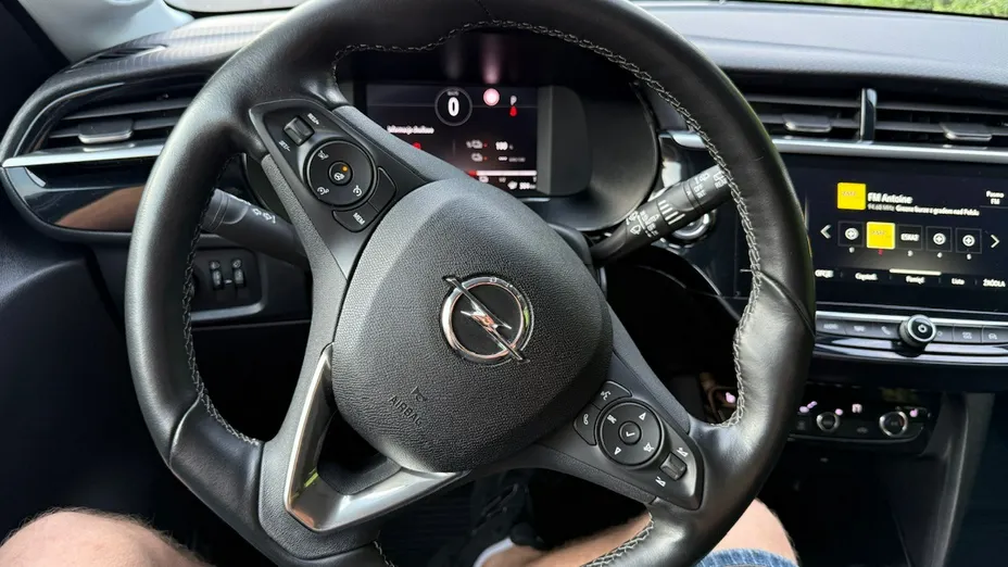 OPEL Corsa -