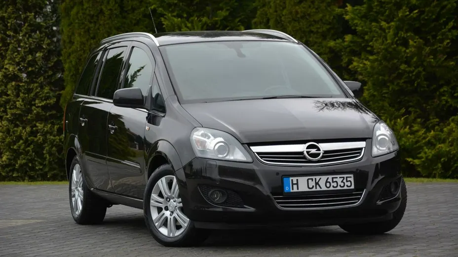 OPEL Zafira -