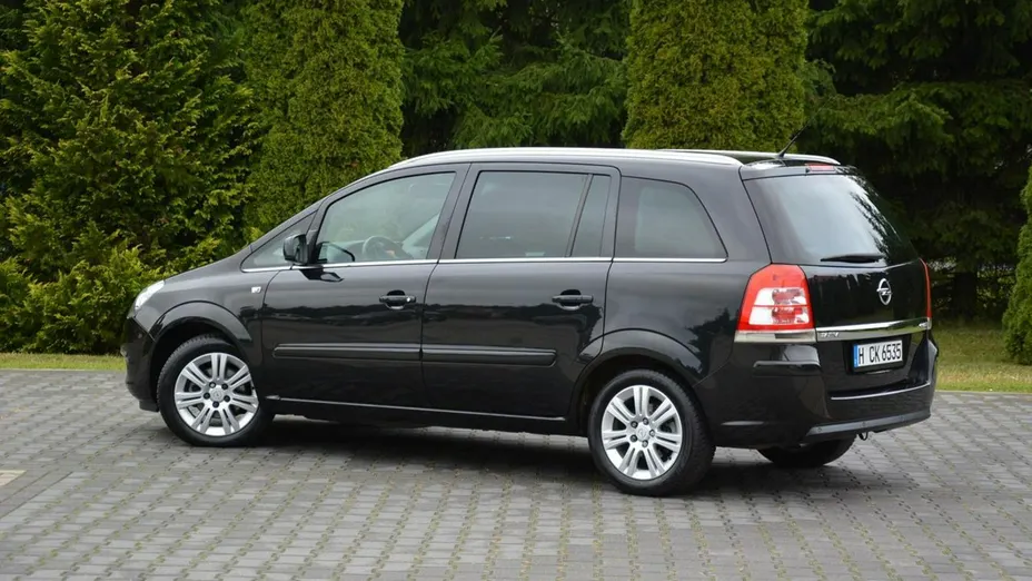 OPEL Zafira -