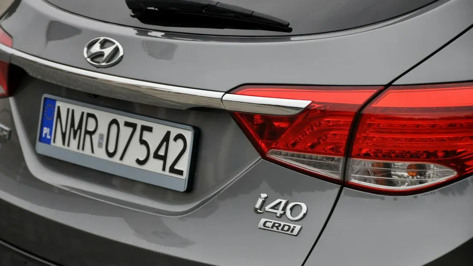 HYUNDAI i40 -
