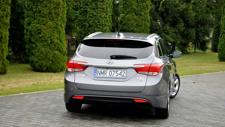 HYUNDAI i40 -
