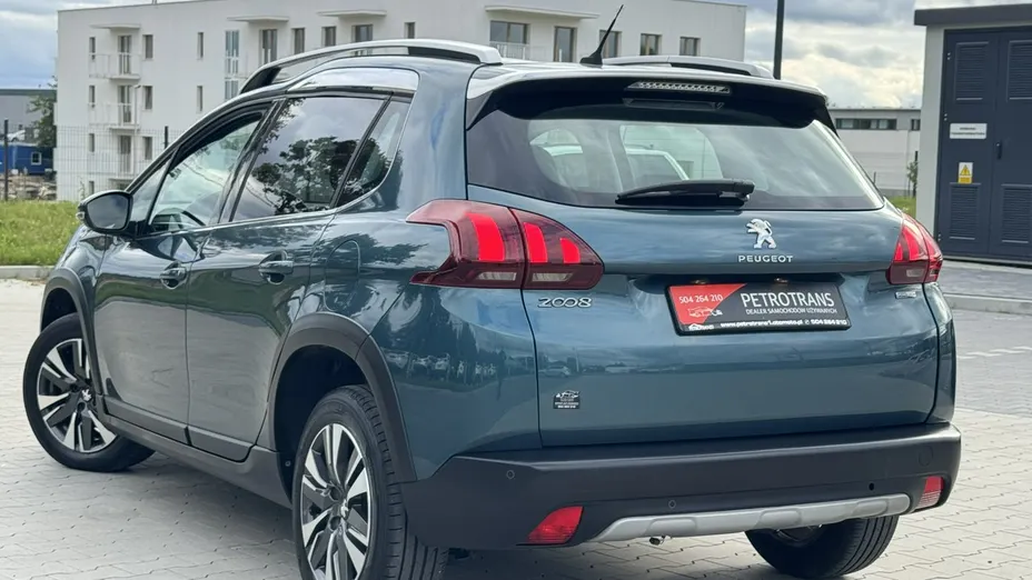 PEUGEOT 2008 -