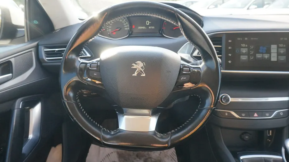 PEUGEOT 308 -
