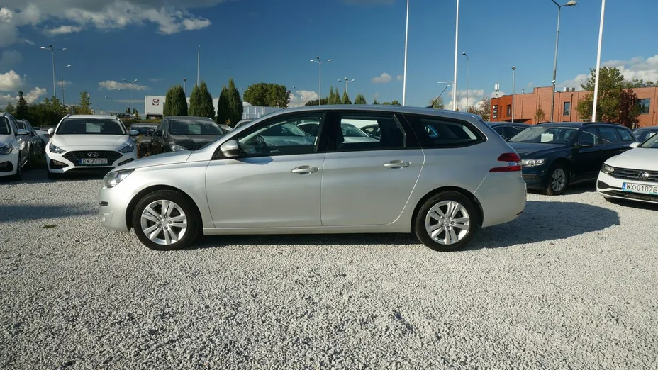 PEUGEOT 308 -