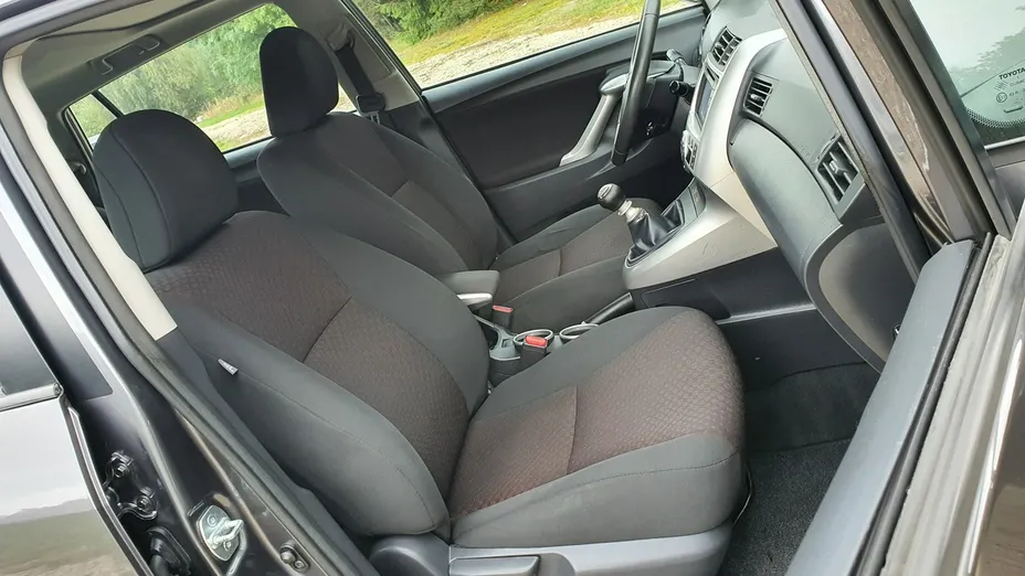 TOYOTA Verso -