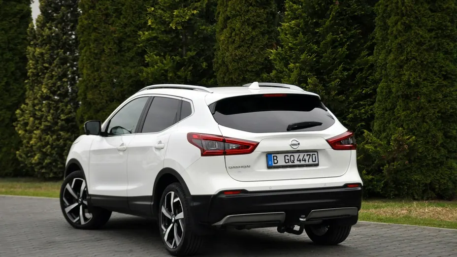 NISSAN Qashqai -