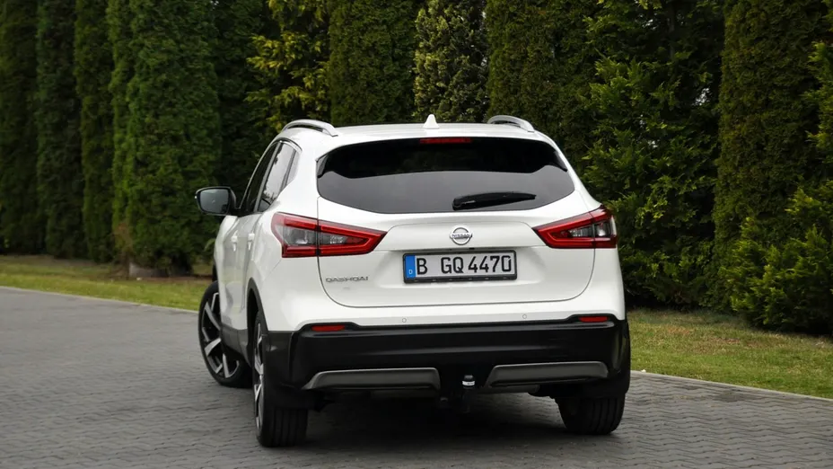 NISSAN Qashqai -
