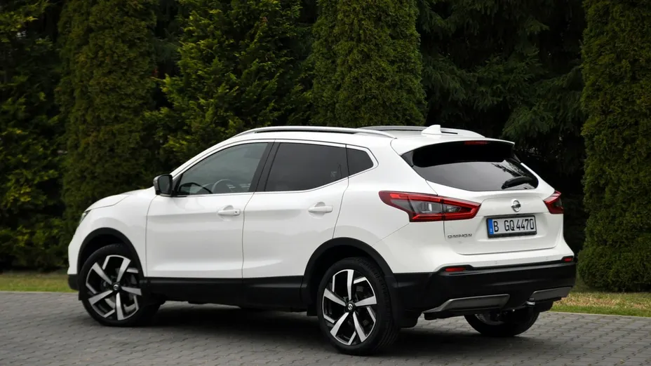 NISSAN Qashqai -
