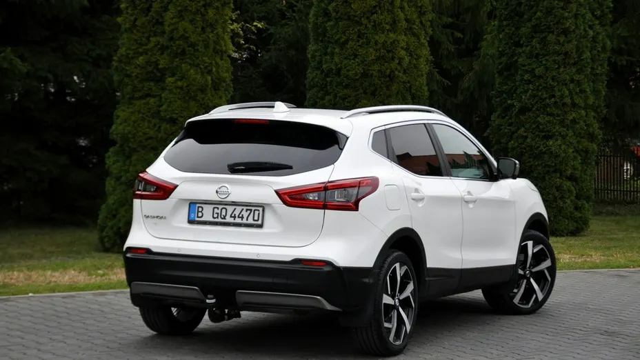 NISSAN Qashqai -