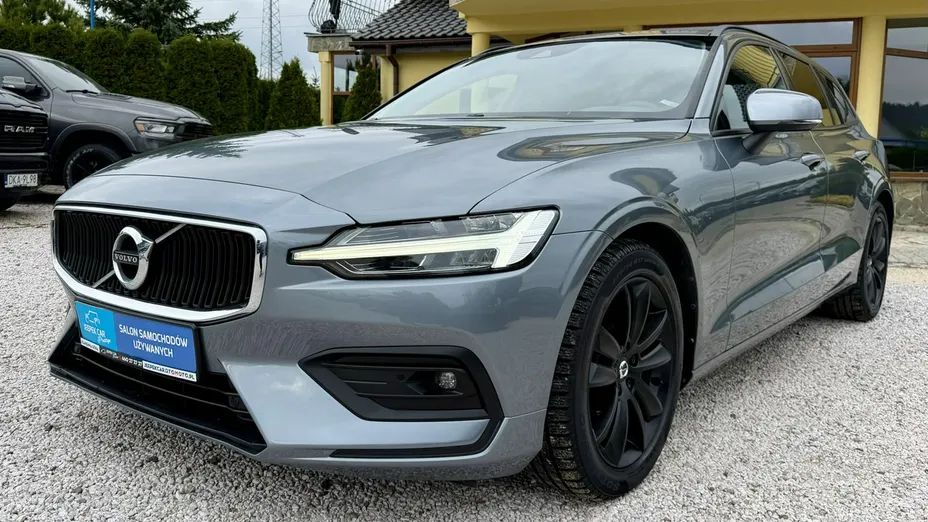 VOLVO V60 -