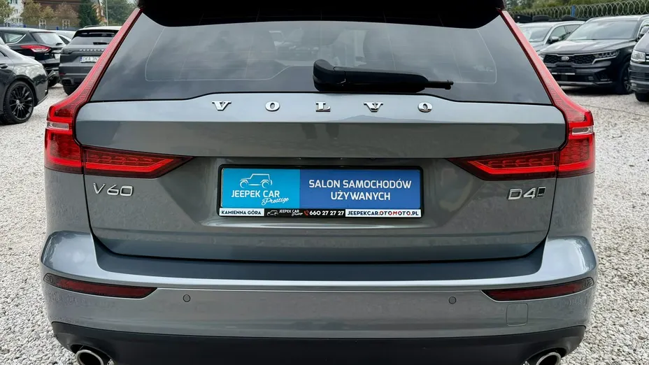 VOLVO V60 -