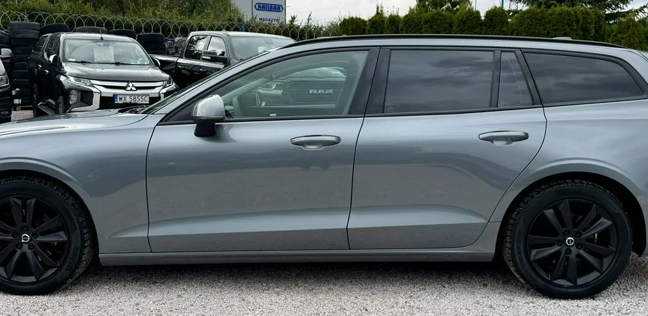 VOLVO V60 -