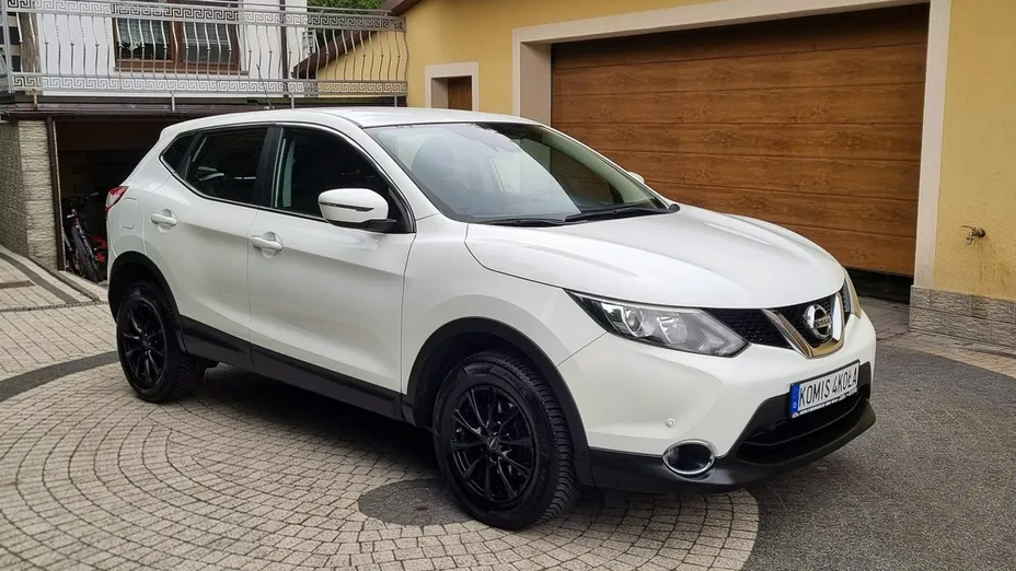 NISSAN Qashqai -