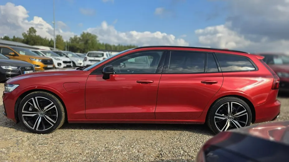 VOLVO V60 -