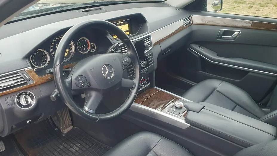 MERCEDES-BENZ E Klasa -