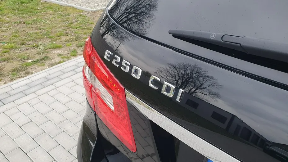 MERCEDES-BENZ E Klasa -