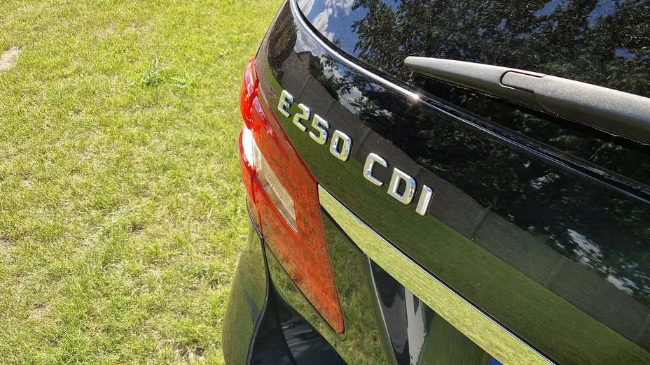 MERCEDES-BENZ E Klasa -
