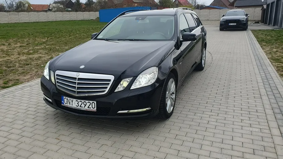 MERCEDES-BENZ E Klasa -