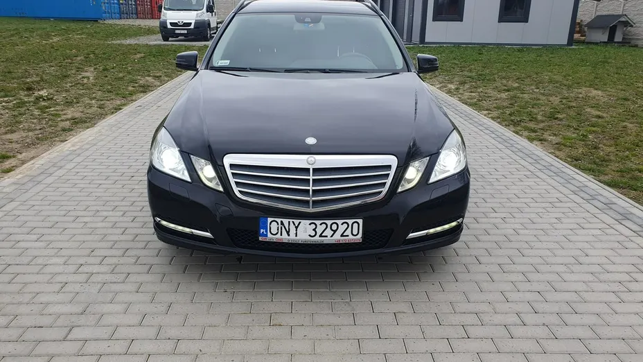 MERCEDES-BENZ E Klasa -