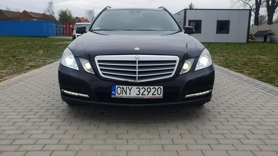 MERCEDES-BENZ E Klasa -