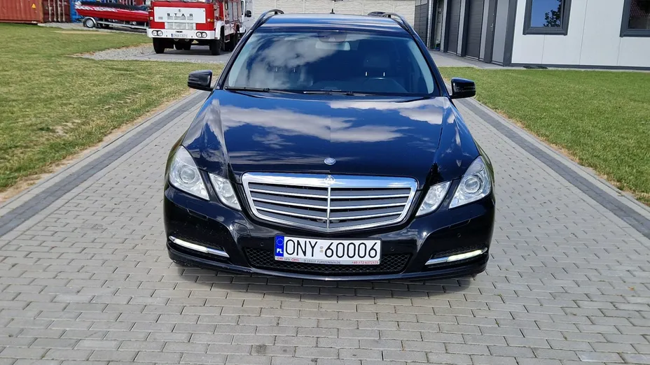 MERCEDES-BENZ E Klasa -