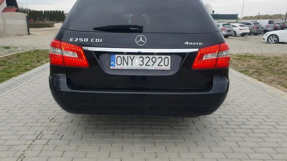 MERCEDES-BENZ E Klasa -