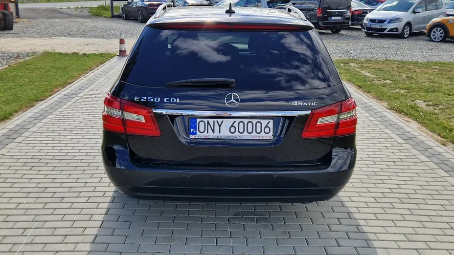 MERCEDES-BENZ E Klasa -