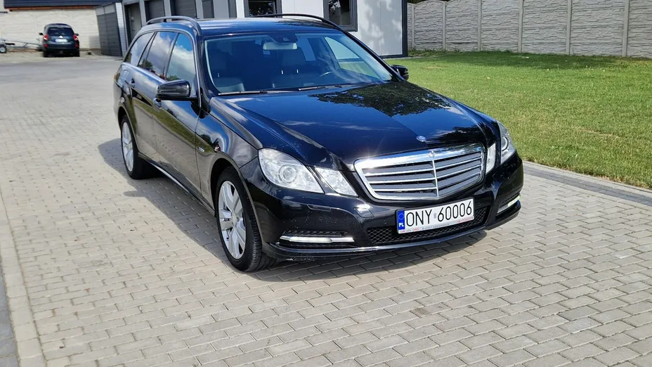 MERCEDES-BENZ E Klasa -