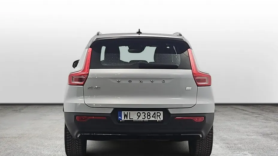 VOLVO XC40 -