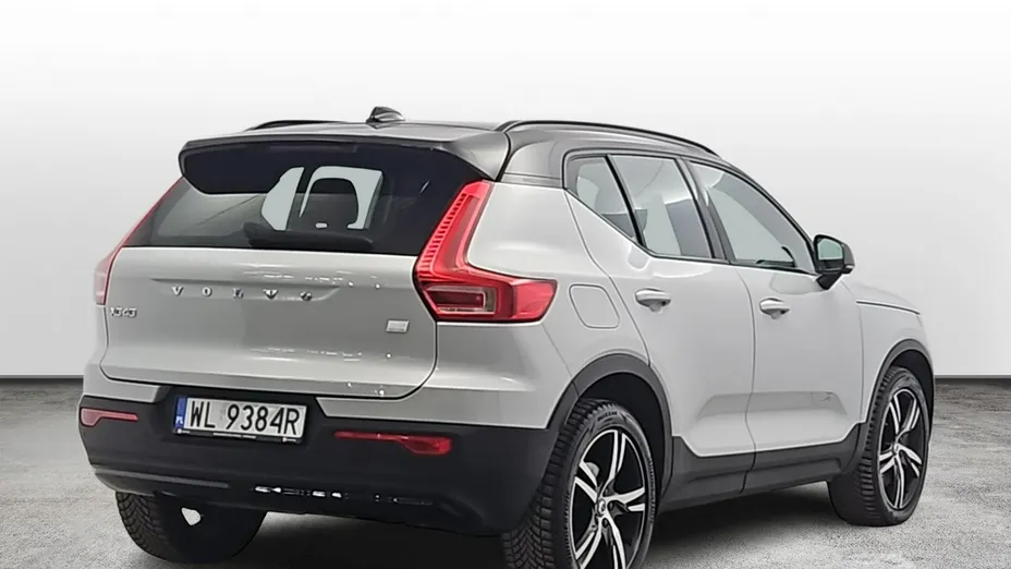 VOLVO XC40 -