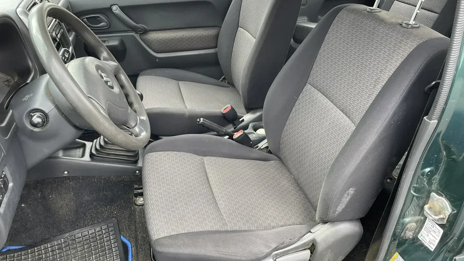 SUZUKI Jimny -