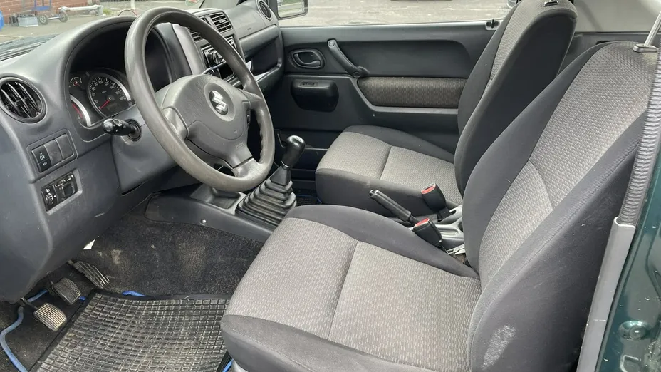 SUZUKI Jimny -