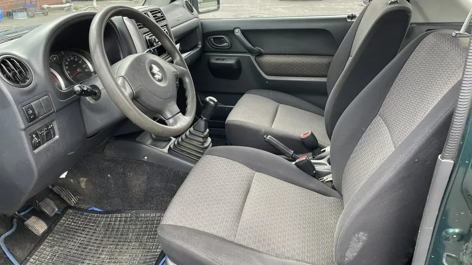 SUZUKI Jimny -