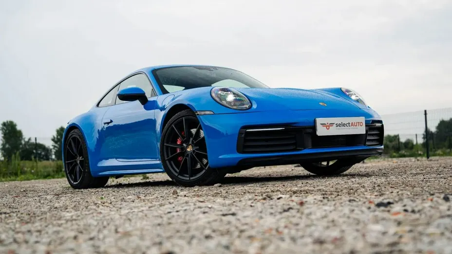 PORSCHE 911 -