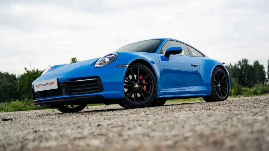PORSCHE 911 -