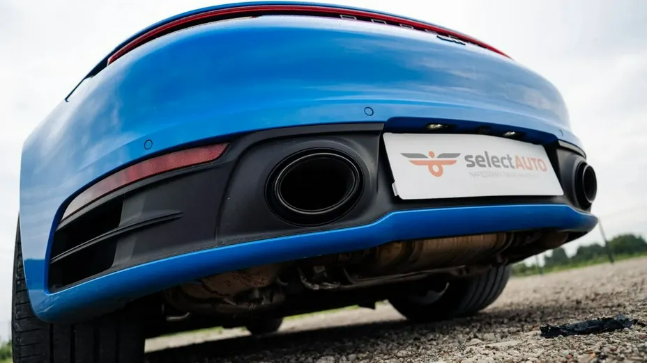 PORSCHE 911 -
