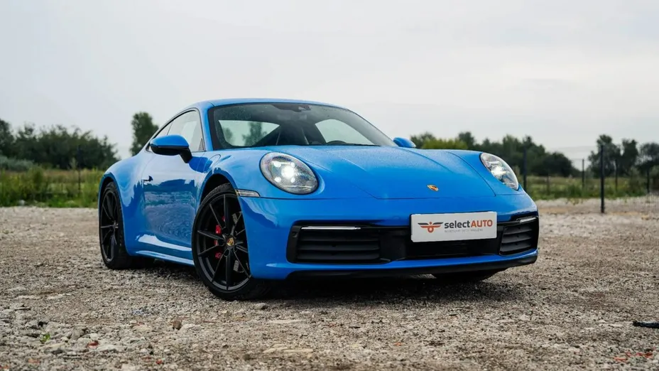 PORSCHE 911 -