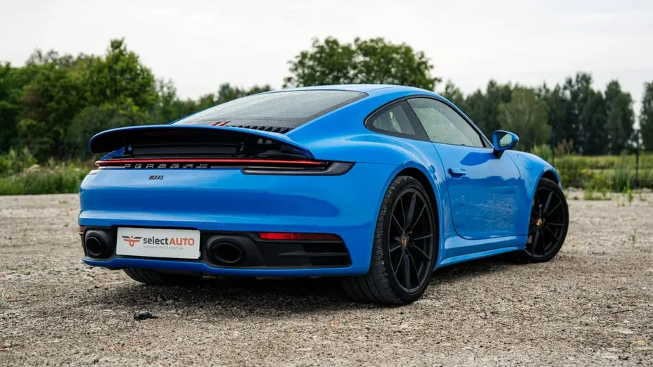 PORSCHE 911 -