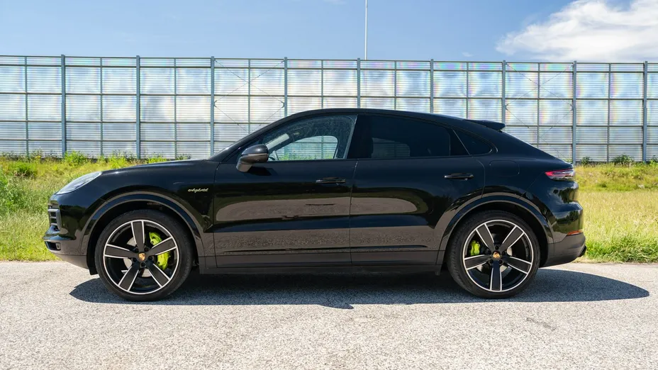 PORSCHE Cayenne -