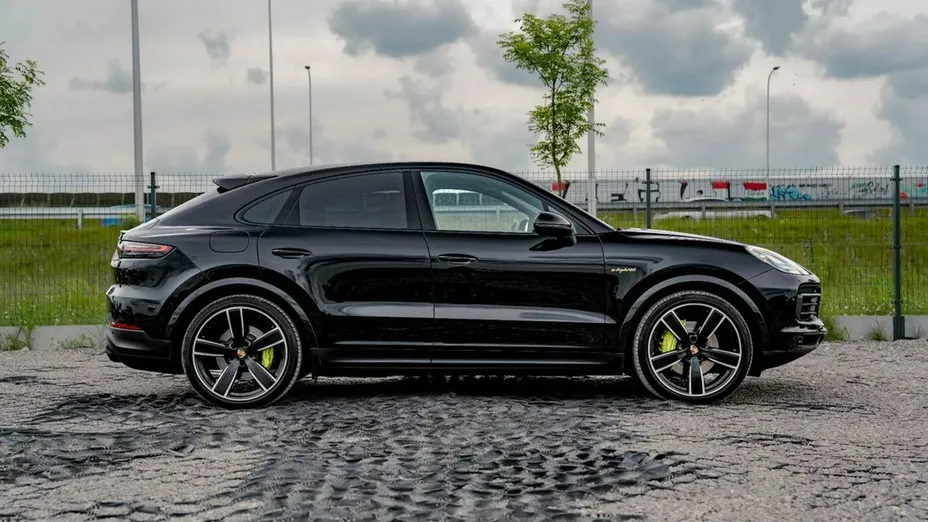 PORSCHE Cayenne -