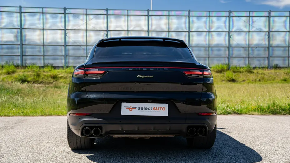 PORSCHE Cayenne -