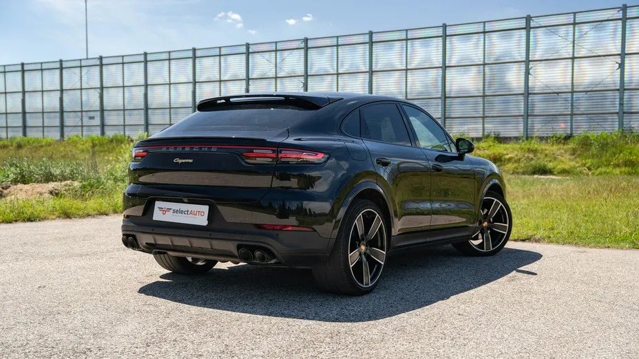 PORSCHE Cayenne -