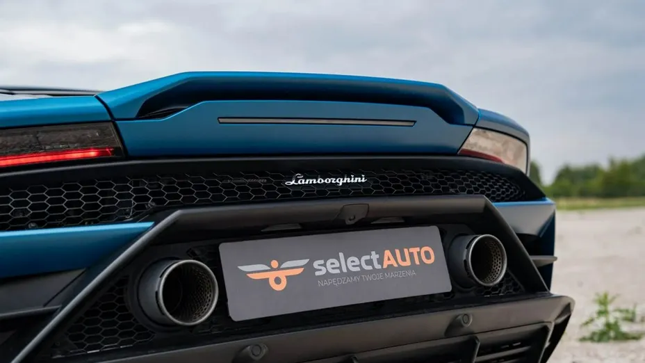 LAMBORGHINI Huracan -